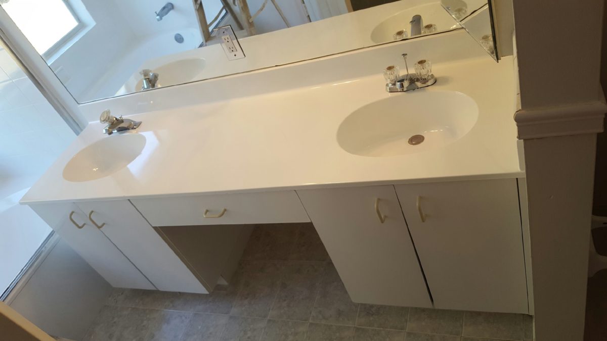 Bathtub Refinishing, Painting, Resurfacing & Reglazing in Hollywood, FL